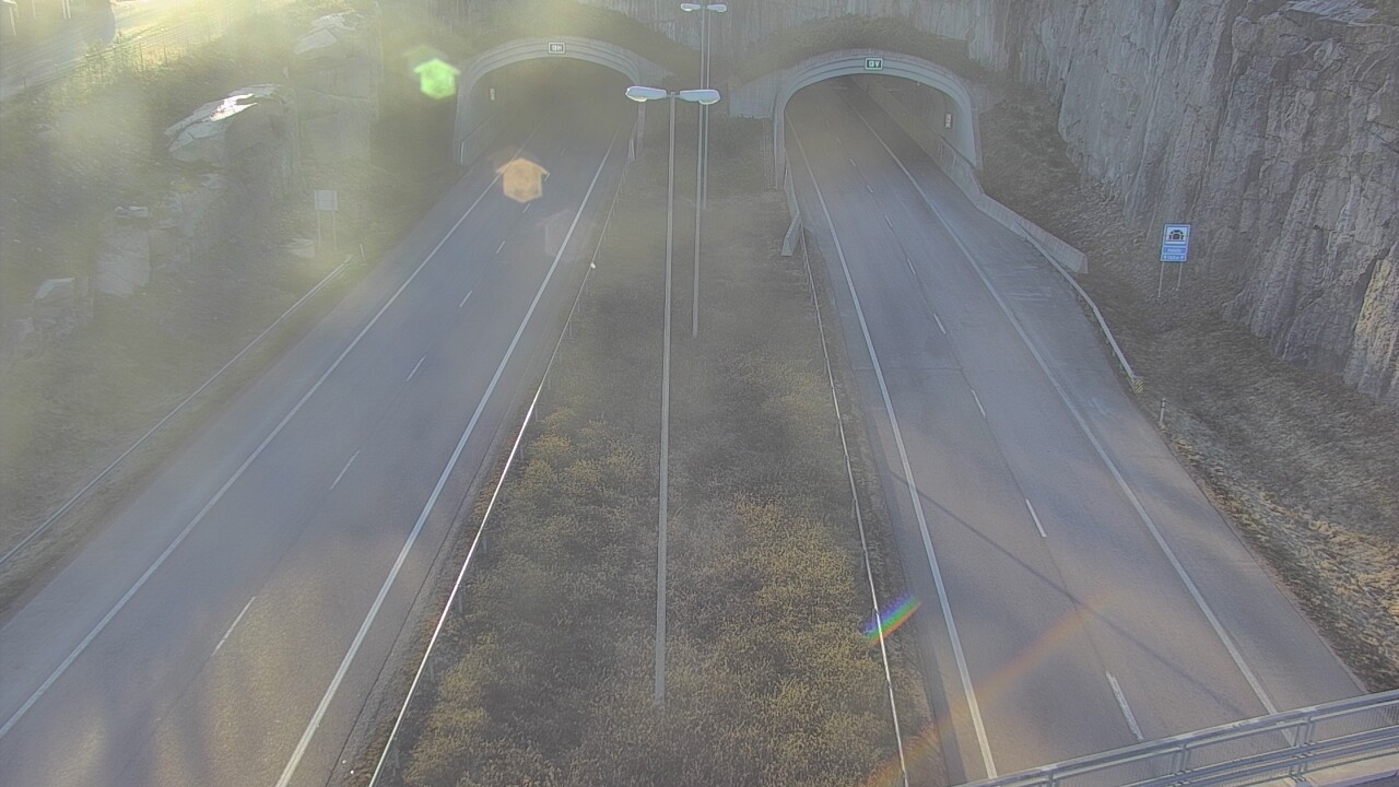 Weather Camera Image Väg 7 Fredrikshamn Kolsila bom väst, Hamina, Kymenlaakso