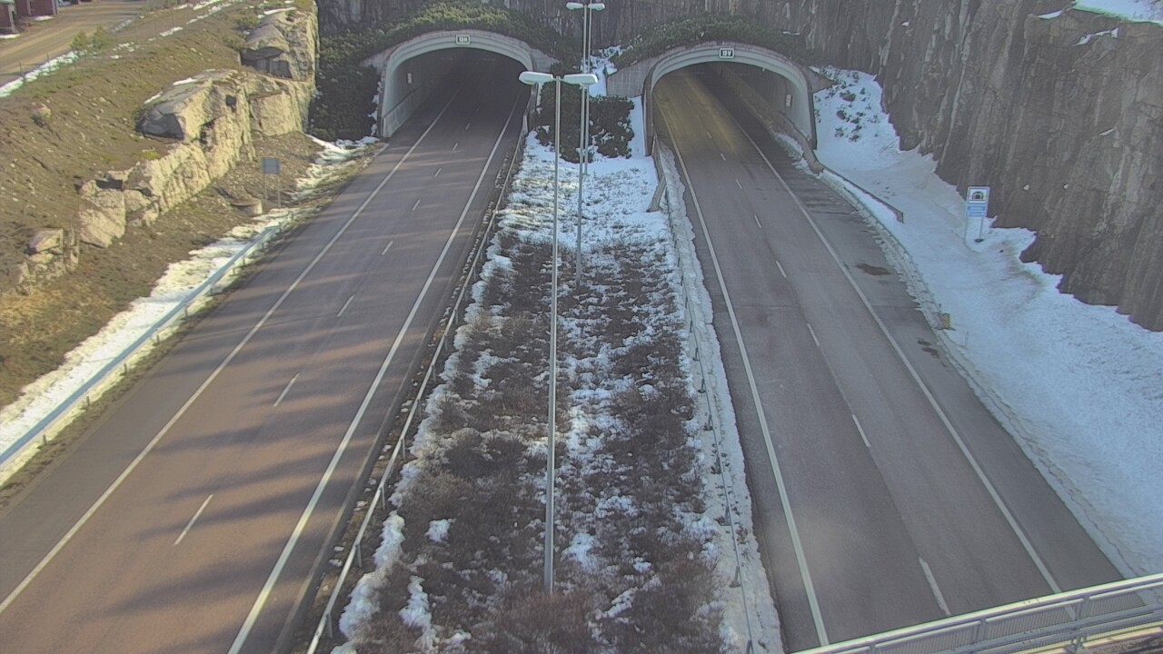 Weather Camera Image Road 7 Hamina Kolsila boom west, Hamina, Kymenlaakso