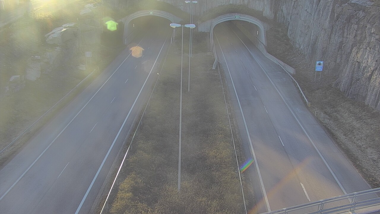 Weather Camera Image Väg 7 Fredrikshamn Kolsila bom väst, Hamina, Kymenlaakso