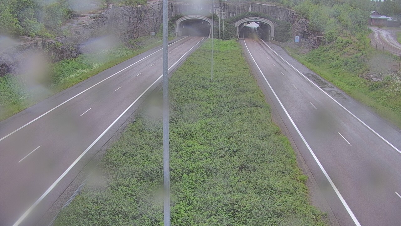 Weather Camera Image Väg 7 Fredrikshamn, Kolsila, bom öst, Hamina, Kymenlaakso