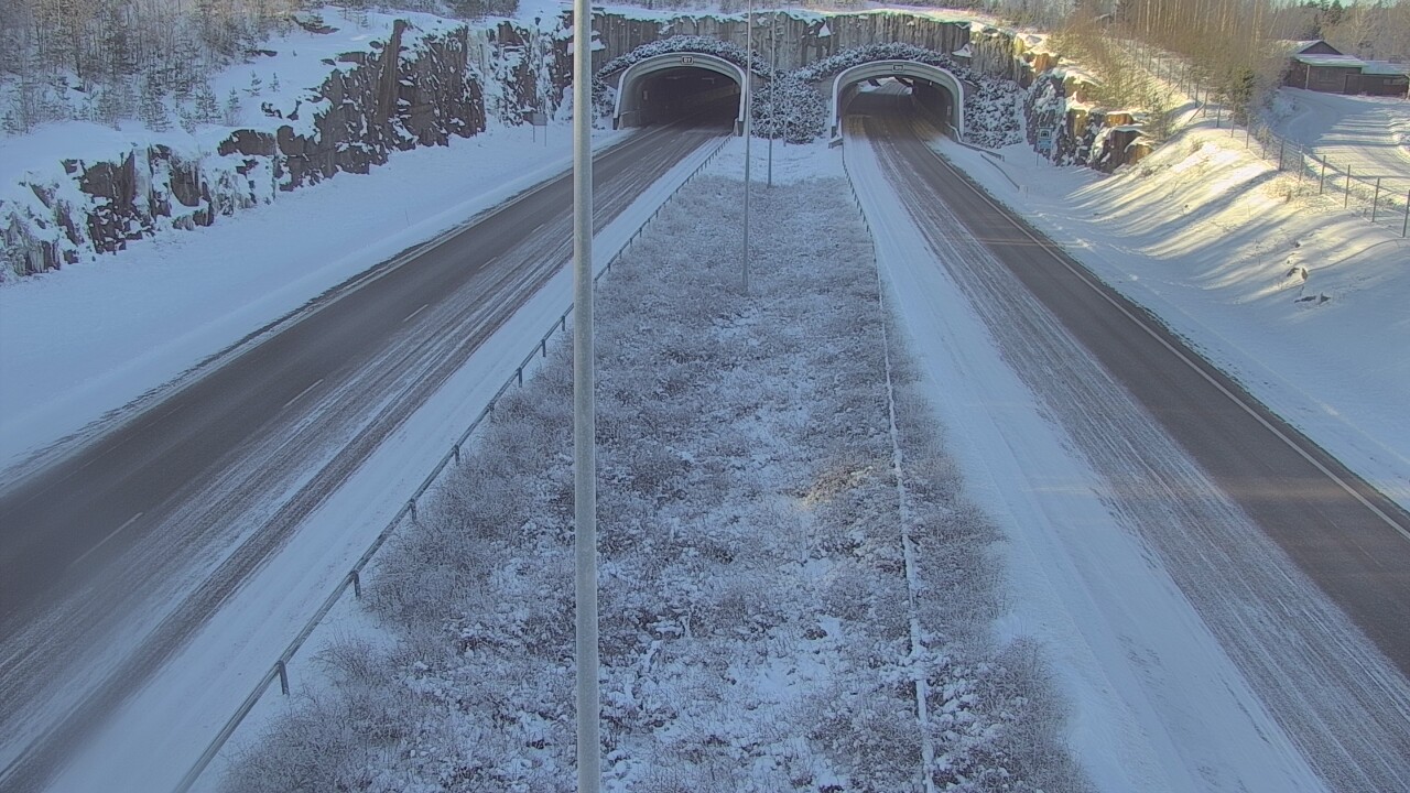 Weather Camera Image Väg 7 Fredrikshamn, Kolsila, bom öst, Hamina, Kymenlaakso