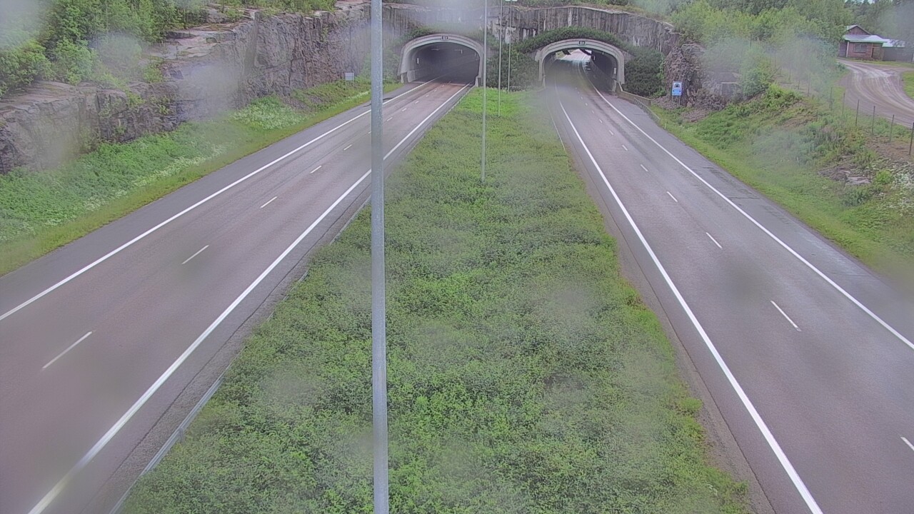 Weather Camera Image Väg 7 Fredrikshamn, Kolsila, bom öst, Hamina, Kymenlaakso