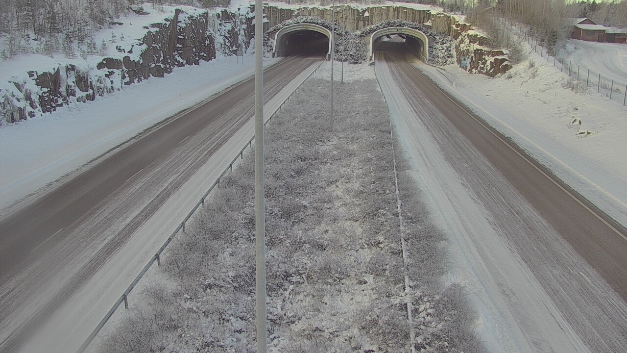 Weather Camera Image Väg 7 Fredrikshamn, Kolsila, bom öst, Hamina, Kymenlaakso