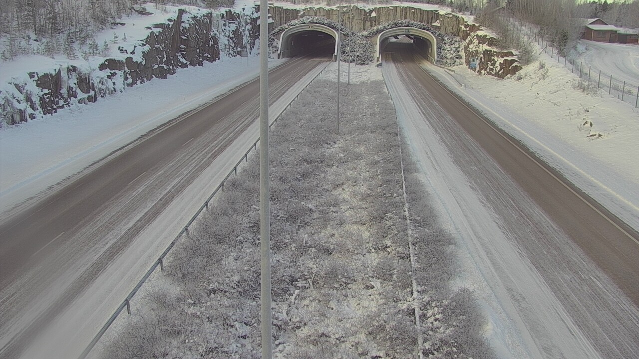 Weather Camera Image Väg 7 Fredrikshamn, Kolsila, bom öst, Hamina, Kymenlaakso