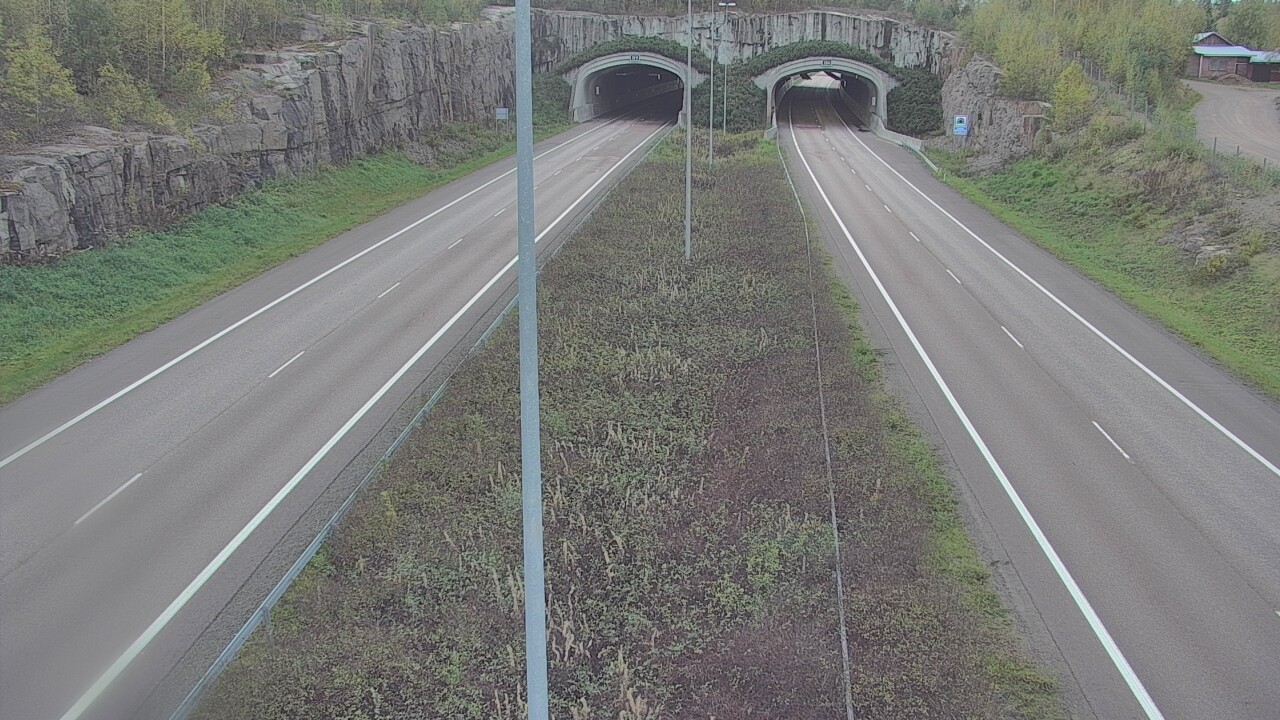Weather Camera Image Väg 7 Fredrikshamn, Kolsila, bom öst, Hamina, Kymenlaakso