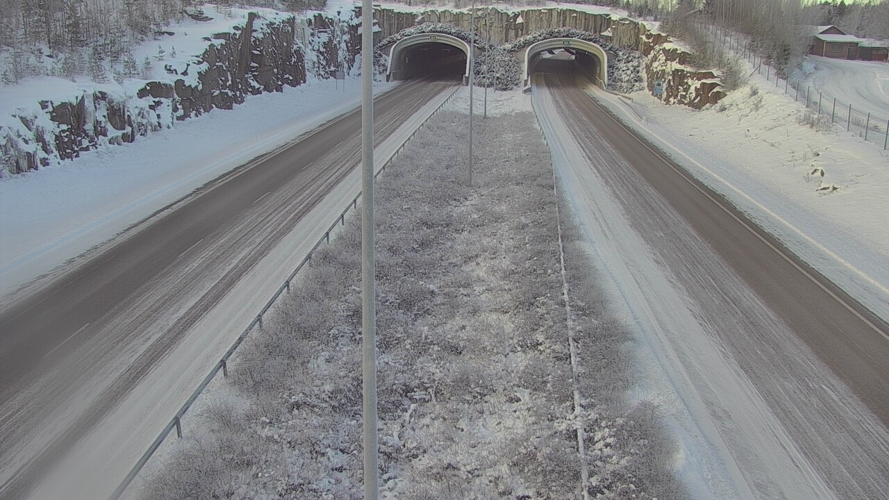 Weather Camera Image Väg 7 Fredrikshamn, Kolsila, bom öst, Hamina, Kymenlaakso