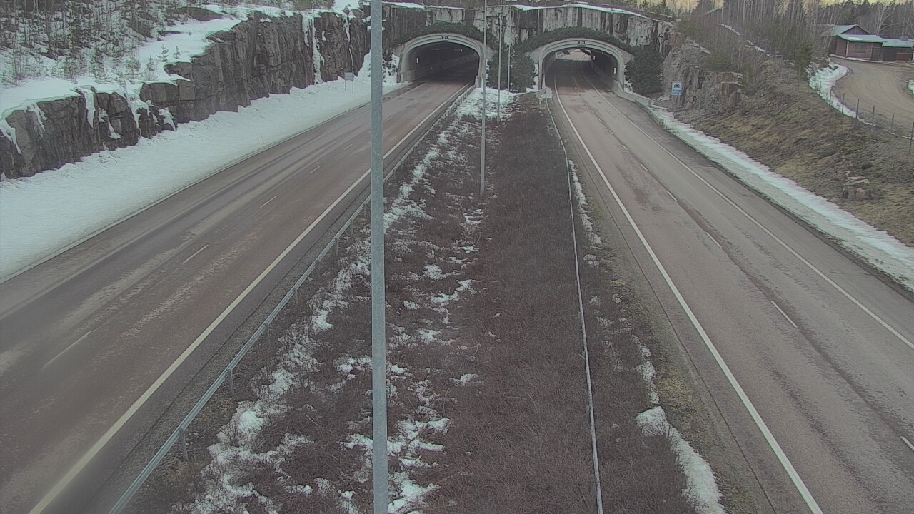 Weather Camera Image Väg 7 Fredrikshamn, Kolsila, bom öst, Hamina, Kymenlaakso