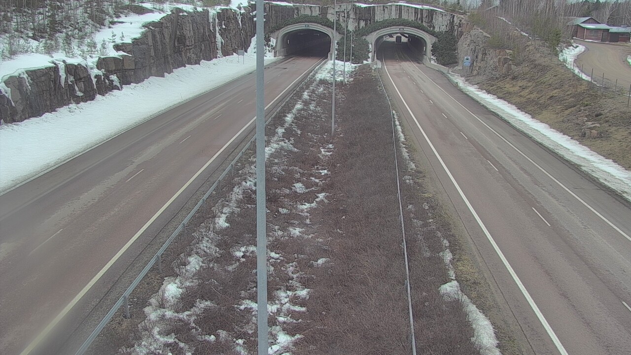 Weather Camera Image Väg 7 Fredrikshamn, Kolsila, bom öst, Hamina, Kymenlaakso