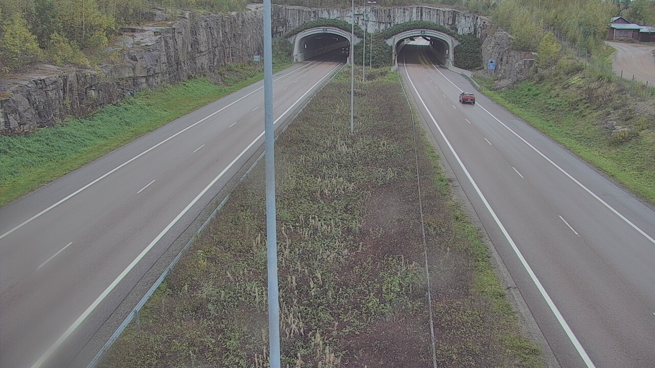 Weather Camera Image Väg 7 Fredrikshamn, Kolsila, bom öst, Hamina, Kymenlaakso
