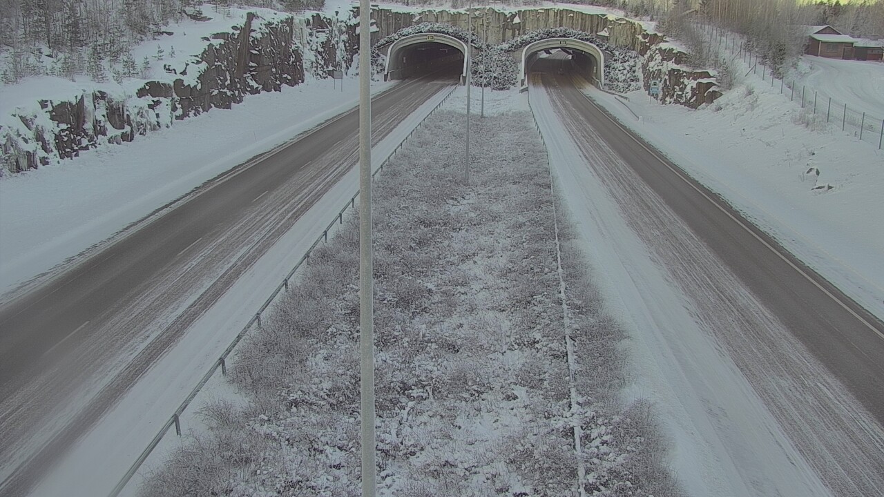 Weather Camera Image Väg 7 Fredrikshamn, Kolsila, bom öst, Hamina, Kymenlaakso