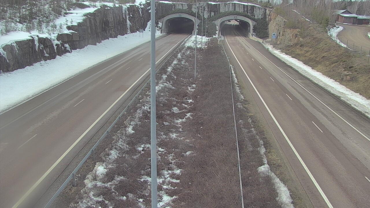 Weather Camera Image Väg 7 Fredrikshamn, Kolsila, bom öst, Hamina, Kymenlaakso