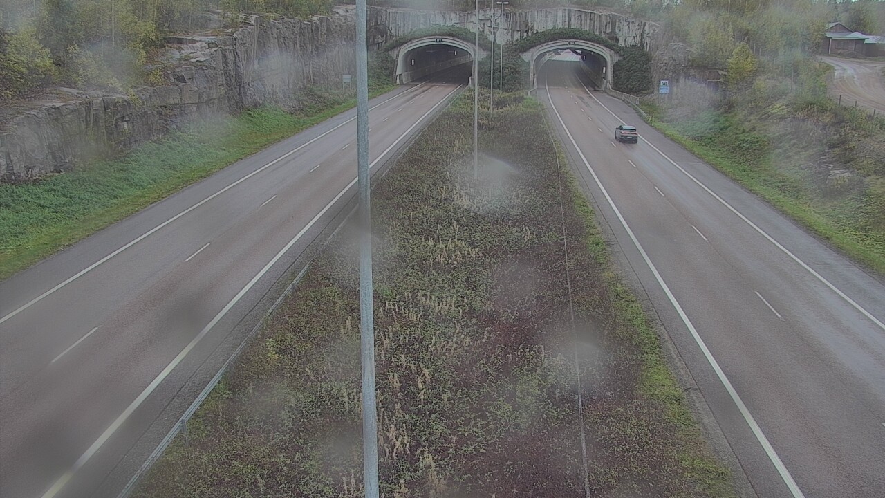 Weather Camera Image Väg 7 Fredrikshamn, Kolsila, bom öst, Hamina, Kymenlaakso