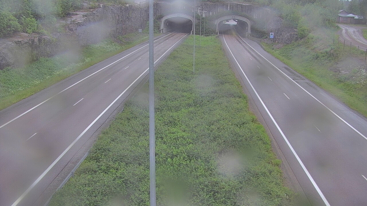 Weather Camera Image Väg 7 Fredrikshamn, Kolsila, bom öst, Hamina, Kymenlaakso