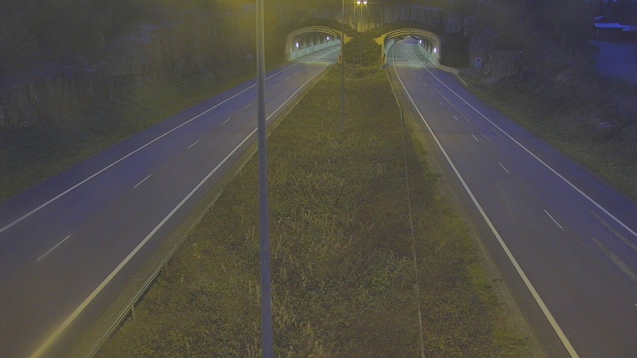 Weather Camera Image Väg 7 Fredrikshamn, Kolsila, bom öst, Hamina, Kymenlaakso