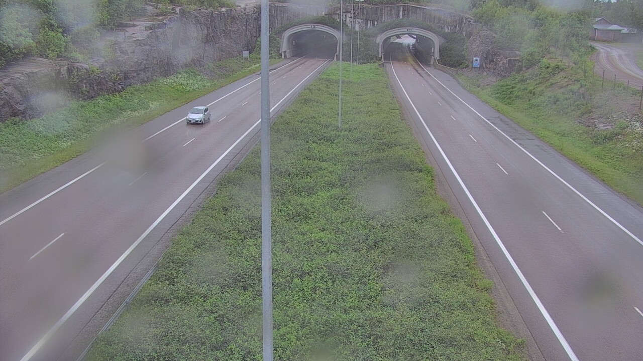 Weather Camera Image Väg 7 Fredrikshamn, Kolsila, bom öst, Hamina, Kymenlaakso