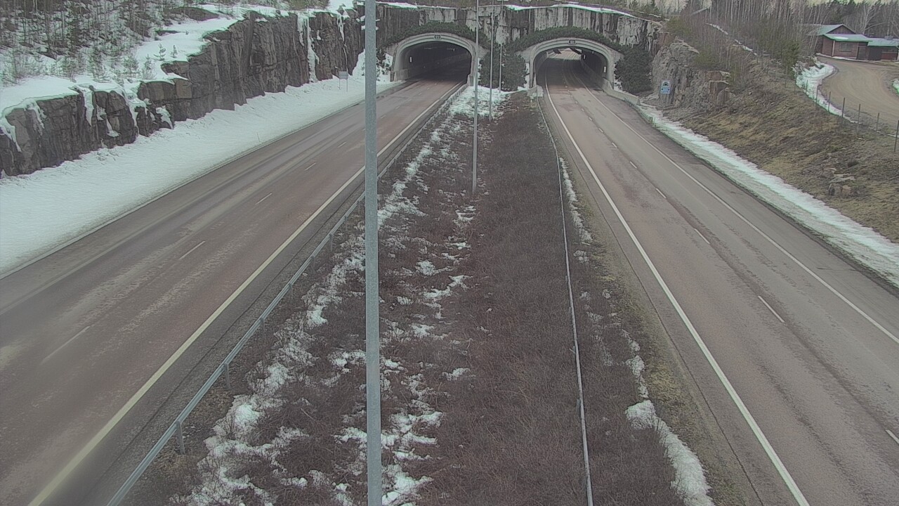 Weather Camera Image Väg 7 Fredrikshamn, Kolsila, bom öst, Hamina, Kymenlaakso