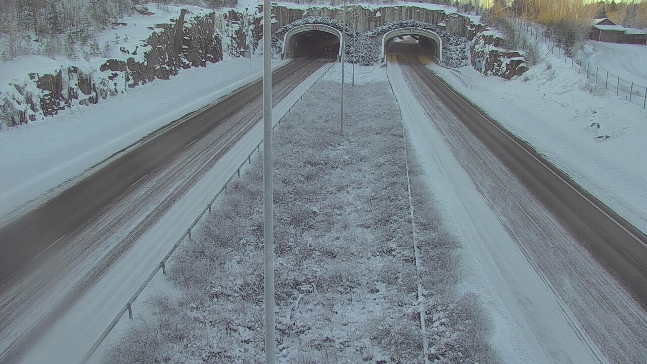 Weather Camera Image Väg 7 Fredrikshamn, Kolsila, bom öst, Hamina, Kymenlaakso