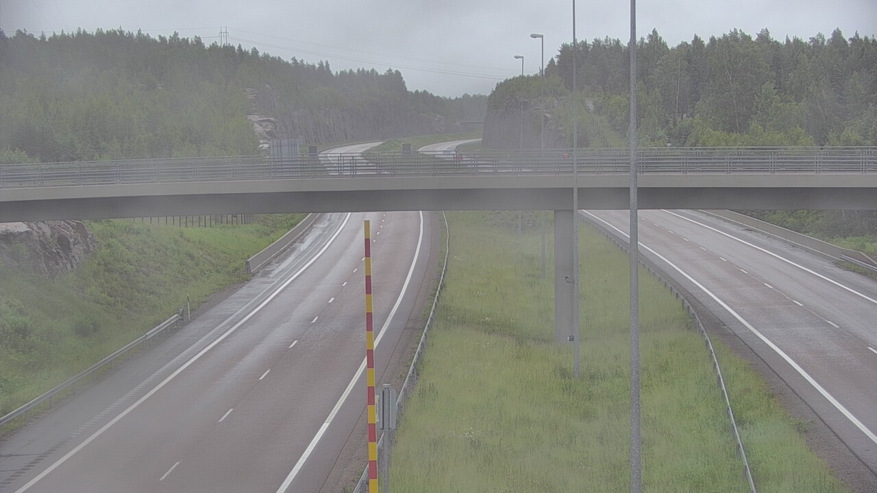 Weather Camera Image Väg 7 Fredrikshamn, Kolsila, bom öst, Hamina, Kymenlaakso