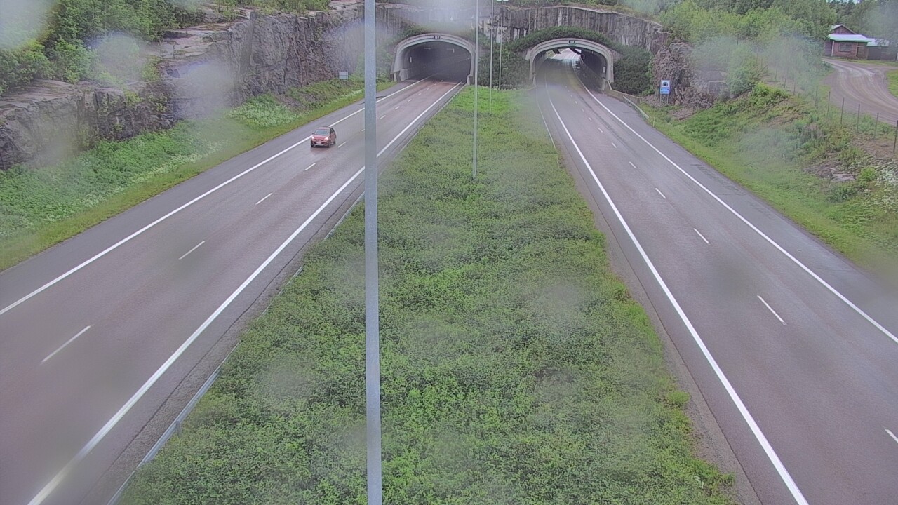 Weather Camera Image Väg 7 Fredrikshamn, Kolsila, bom öst, Hamina, Kymenlaakso