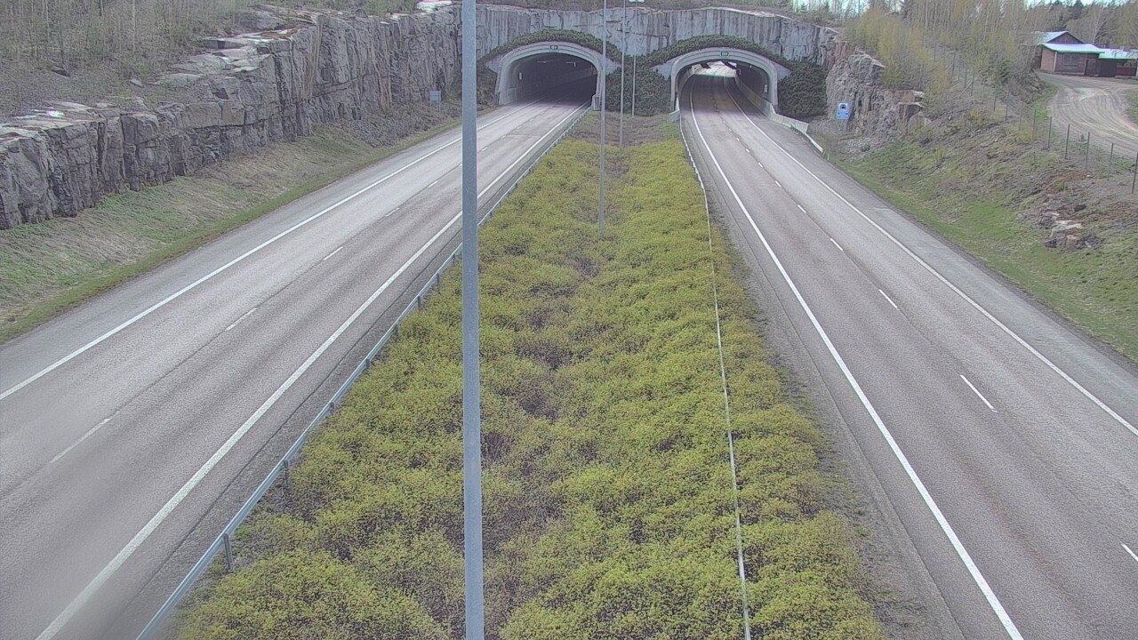 Weather Camera Image Väg 7 Fredrikshamn, Kolsila, bom öst, Hamina, Kymenlaakso