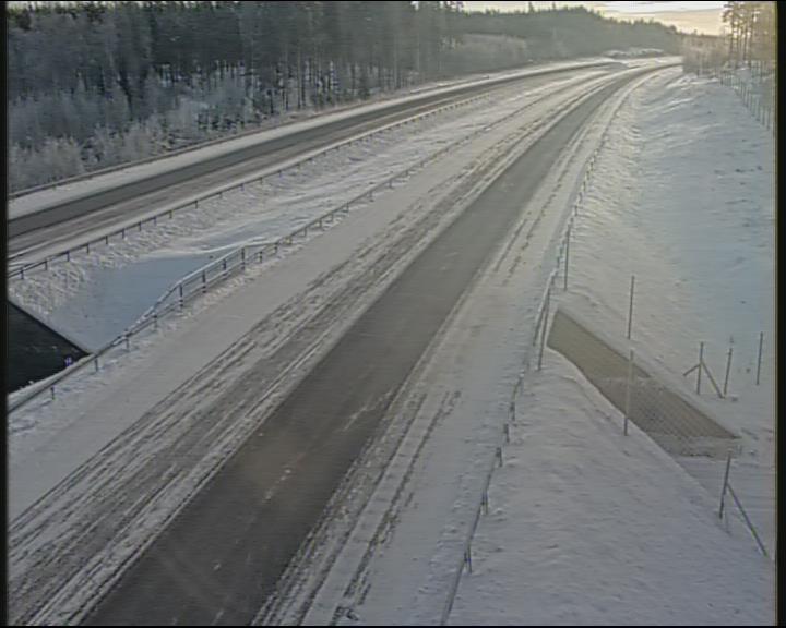 Weather Camera Image Väg 7 Fredrikshamn, Karjusuo, Hamina, Kymenlaakso