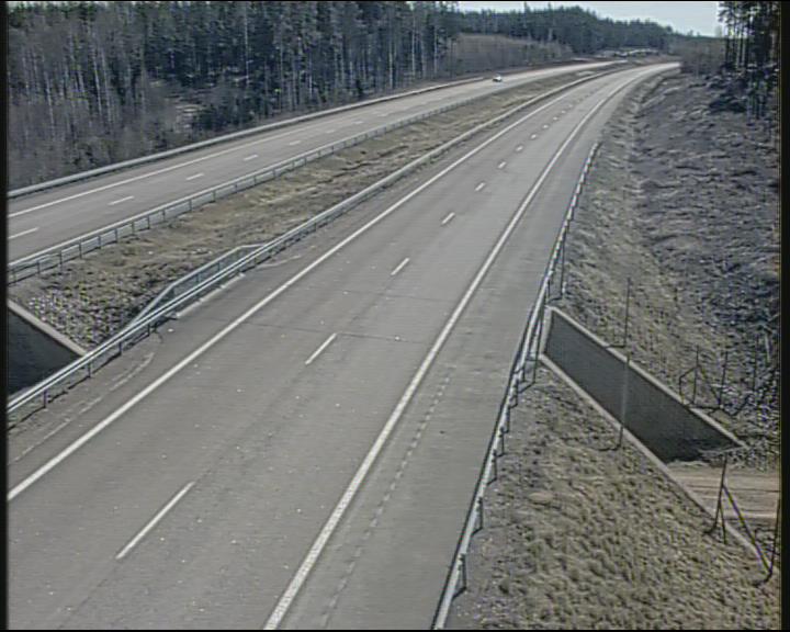 Weather Camera Image Väg 7 Fredrikshamn, Karjusuo, Hamina, Kymenlaakso