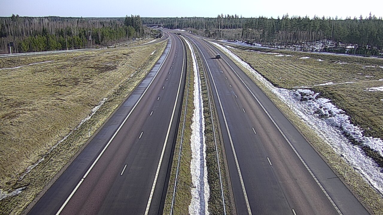 Weather Camera Image Väg 7 Vederlax, Saarasjärvi, Virolahti, Kymenlaakso