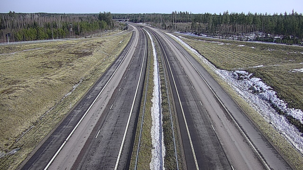 Weather Camera Image Väg 7 Vederlax, Saarasjärvi, Virolahti, Kymenlaakso