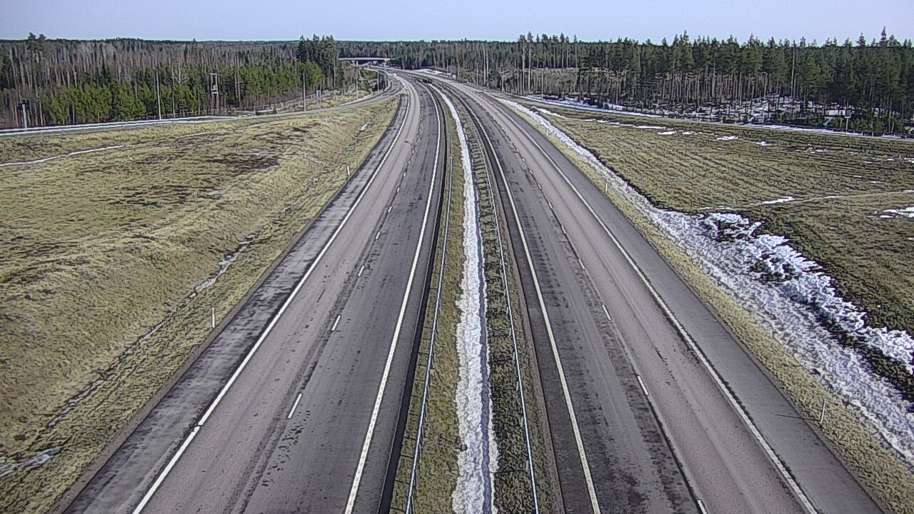 Weather Camera Image Väg 7 Vederlax, Saarasjärvi, Virolahti, Kymenlaakso