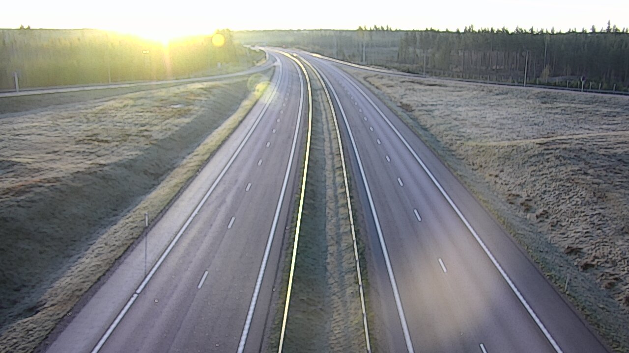 Weather Camera Image Väg 7 Vederlax, Saarasjärvi, Virolahti, Kymenlaakso