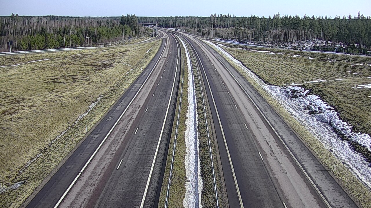 Weather Camera Image Väg 7 Vederlax, Saarasjärvi, Virolahti, Kymenlaakso