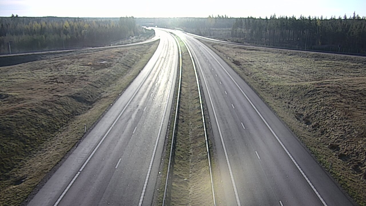 Weather Camera Image Väg 7 Vederlax, Saarasjärvi, Virolahti, Kymenlaakso