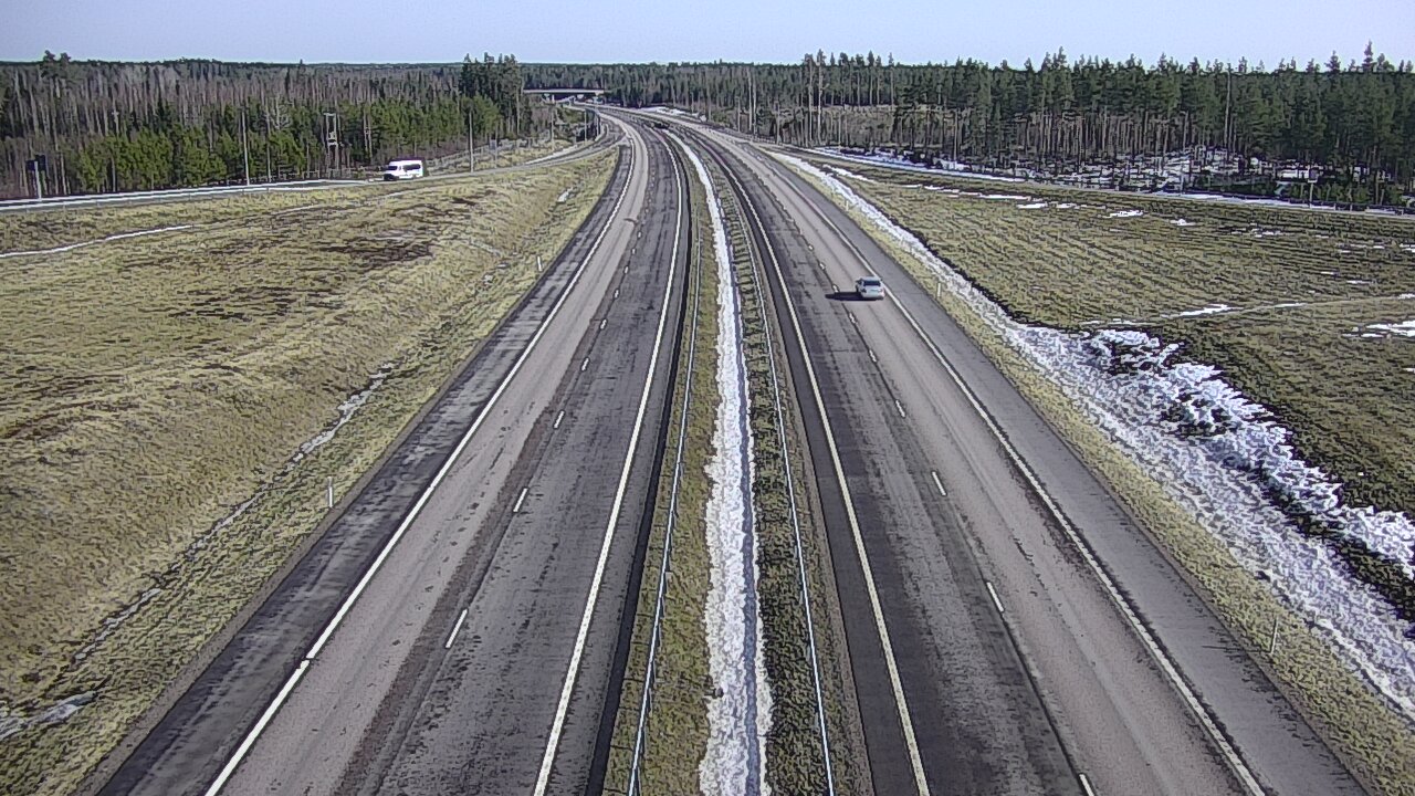 Weather Camera Image Väg 7 Vederlax, Saarasjärvi, Virolahti, Kymenlaakso