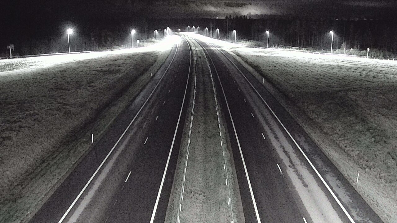 Weather Camera Image Väg 7 Vederlax, Saarasjärvi, Virolahti, Kymenlaakso