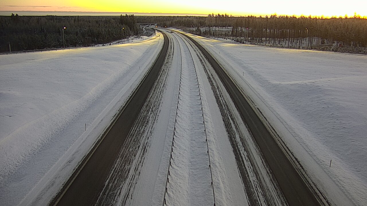Weather Camera Image Väg 7 Vederlax, Saarasjärvi, Virolahti, Kymenlaakso
