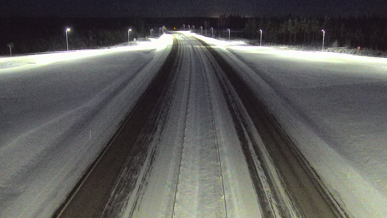 Weather Camera Image Väg 7 Vederlax, Saarasjärvi, Virolahti, Kymenlaakso