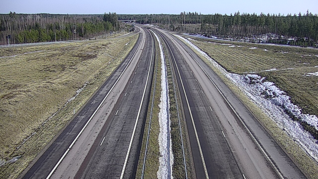 Weather Camera Image Väg 7 Vederlax, Saarasjärvi, Virolahti, Kymenlaakso