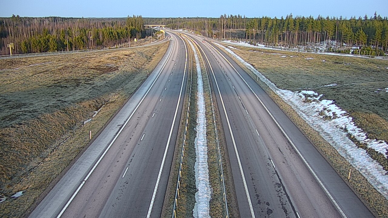 Weather Camera Image Road 7 Virolahti, Saarasjärvi, Virolahti, Kymenlaakso