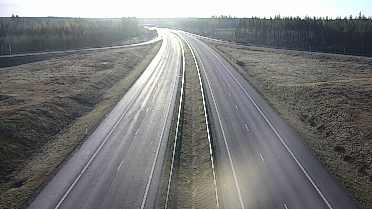 Weather Camera Image Väg 7 Vederlax, Saarasjärvi, Virolahti, Kymenlaakso