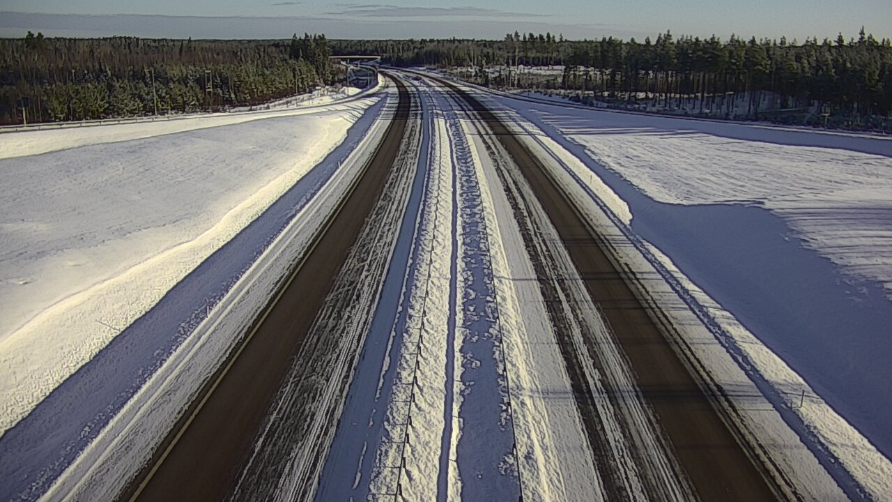 Weather Camera Image Väg 7 Vederlax, Saarasjärvi, Virolahti, Kymenlaakso