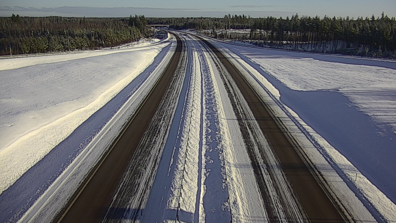 Weather Camera Image Väg 7 Vederlax, Saarasjärvi, Virolahti, Kymenlaakso