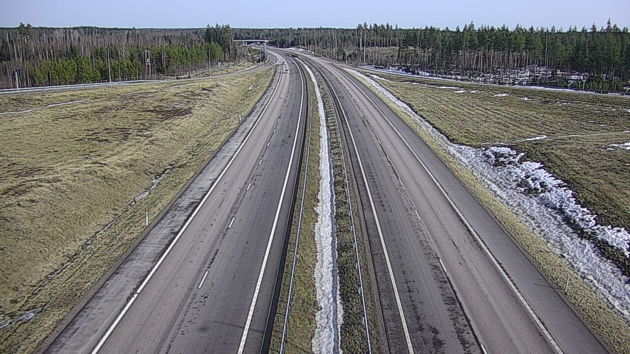 Weather Camera Image Väg 7 Vederlax, Saarasjärvi, Virolahti, Kymenlaakso