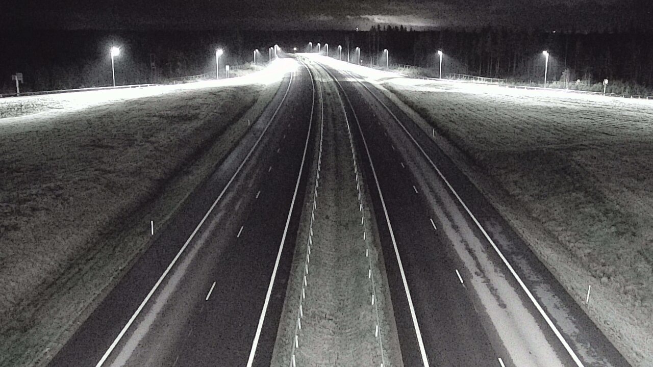 Weather Camera Image Väg 7 Vederlax, Saarasjärvi, Virolahti, Kymenlaakso