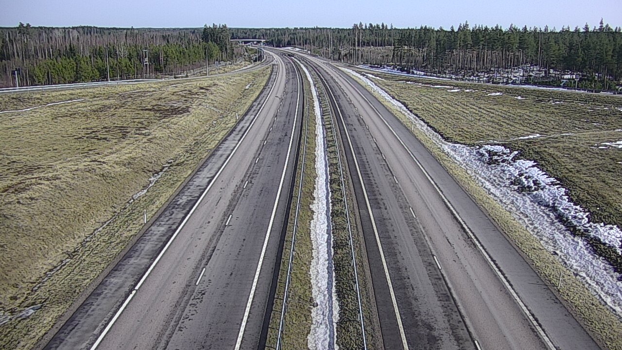 Weather Camera Image Väg 7 Vederlax, Saarasjärvi, Virolahti, Kymenlaakso