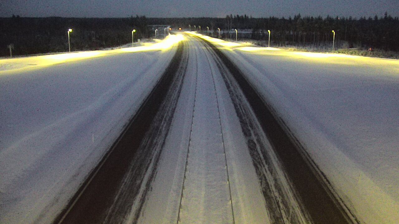 Weather Camera Image Väg 7 Vederlax, Saarasjärvi, Virolahti, Kymenlaakso