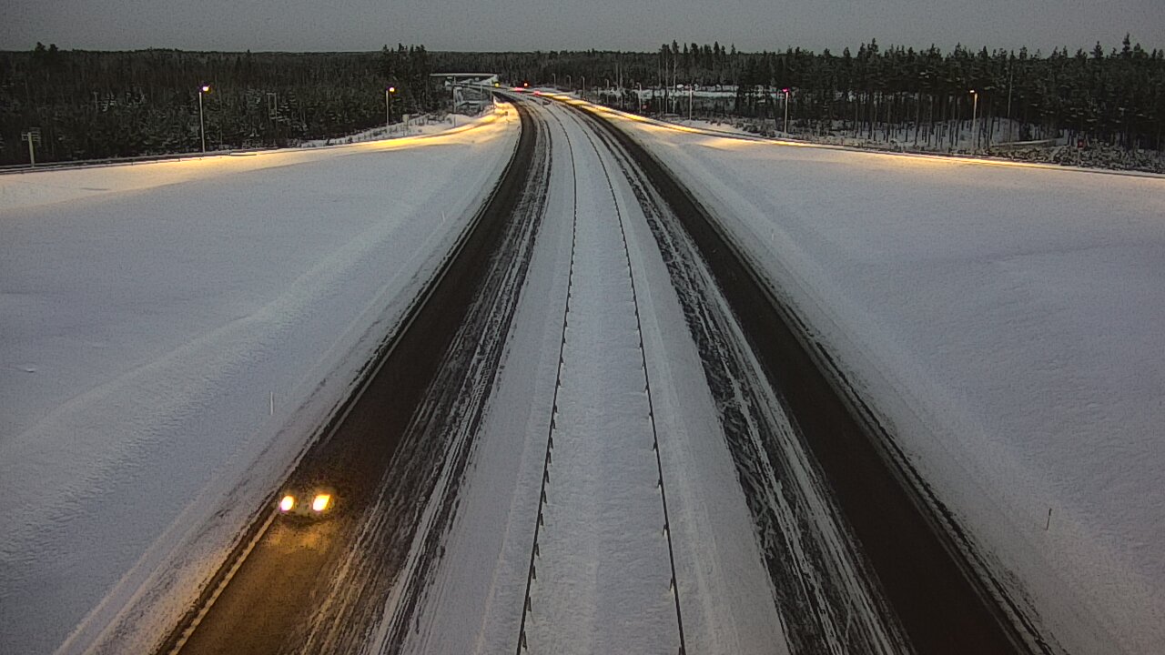 Weather Camera Image Väg 7 Vederlax, Saarasjärvi, Virolahti, Kymenlaakso