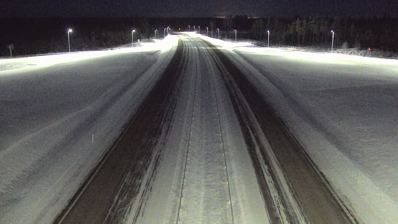 Weather Camera Image Väg 7 Vederlax, Saarasjärvi, Virolahti, Kymenlaakso