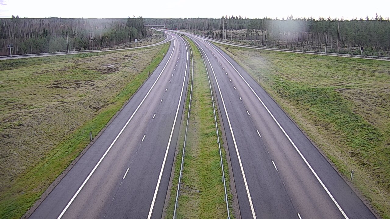 Weather Camera Image Väg 7 Vederlax, Saarasjärvi, Virolahti, Kymenlaakso