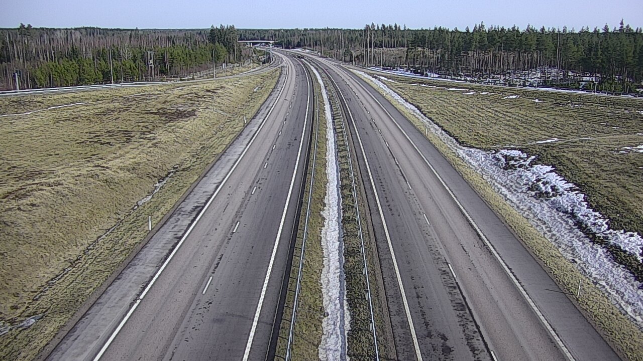 Weather Camera Image Väg 7 Vederlax, Saarasjärvi, Virolahti, Kymenlaakso