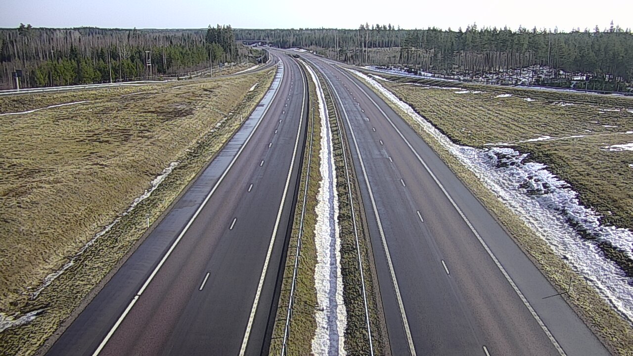 Weather Camera Image Väg 7 Vederlax, Saarasjärvi, Virolahti, Kymenlaakso